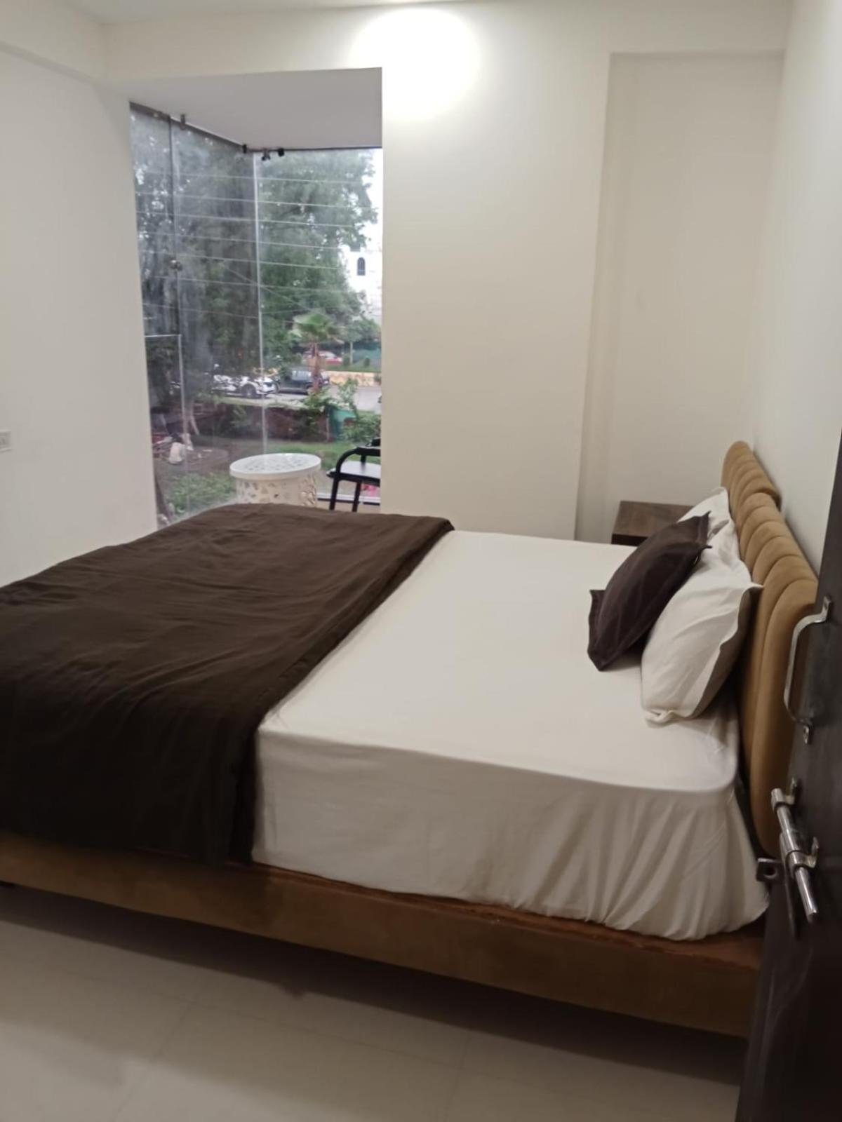 Hotel Kiwi Inn Vijaynagar Scheme 78 Indore Buitenkant foto